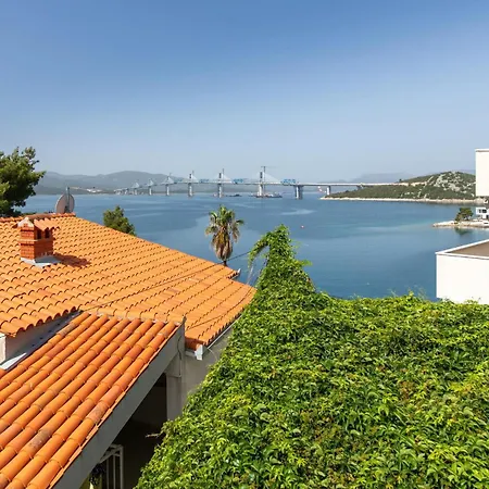 Awesome In With House Sea View *
